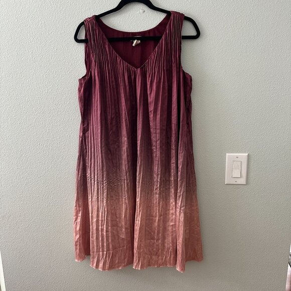 Sundance Ombre Pink V Neck Crinkle Pleated Satin Dress SMALL - Picture 1 of 6